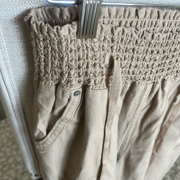 NWT Set of 2 Linen Draw String Ankle Cropped Pants, Tan and Green, M - Picture 4 of 10
